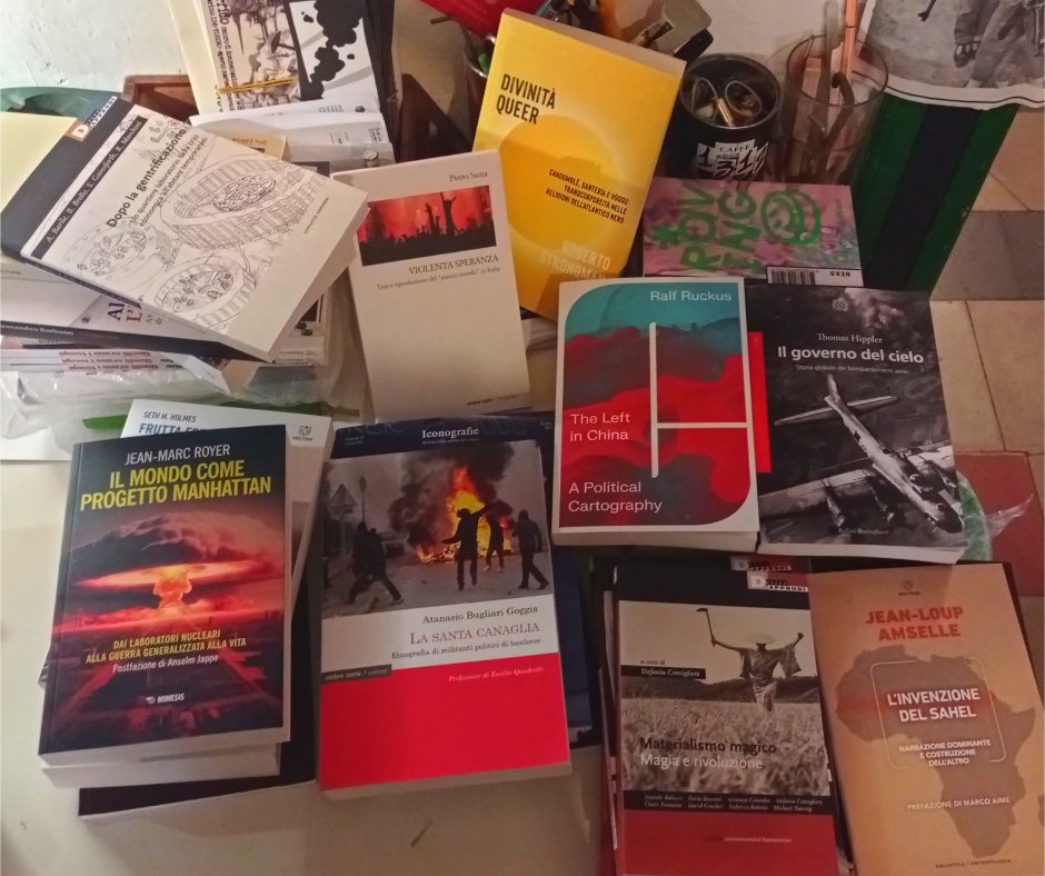 📚 Si archiviano senza sosta gli ultimi arrivi pet la nostra biblioteca!!
Oggi aperti dalle 16.00 #Torino