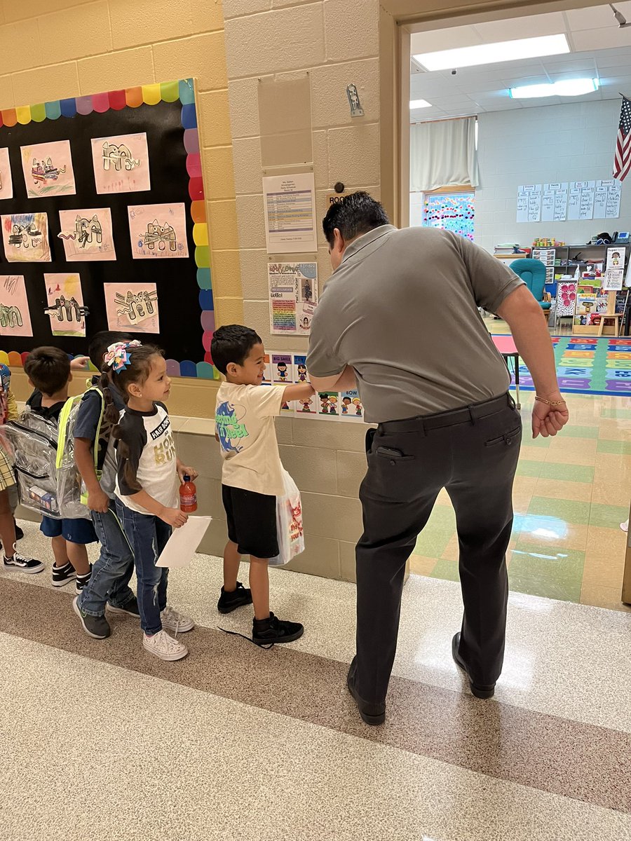 Oak Park Elementary tweet media