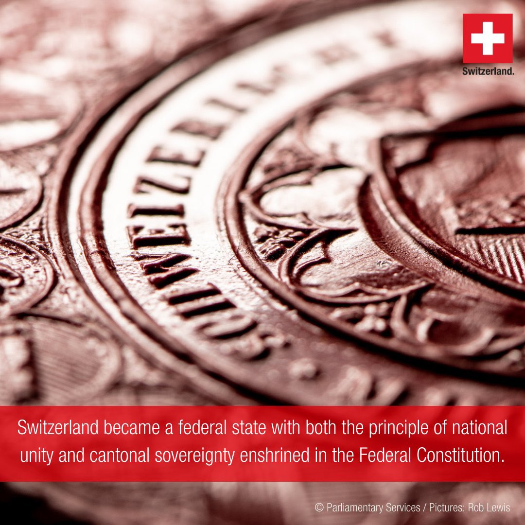 AmbSuisseRDC's tweet photo. Le 12 septembre 2023, la #Suisse 🇨🇭 moderne fête ses 175 ans ! 🎆🎇
Découvrez les premiers pas de la 🇨🇭 en tant qu'État fédéral, avec l'adoption de la première #Constitution fédérale comme point de départ en 1848. 👇
#175ansConst https://t.co/OgG5B7eOdT