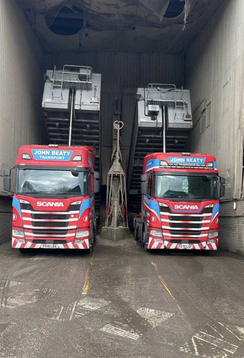 BeatyTransport's tweet photo. A few snaps of our wagons out &amp; about. Thanks to the drivers for taking them 👍🏻 https://t.co/8WR0WvxcBc