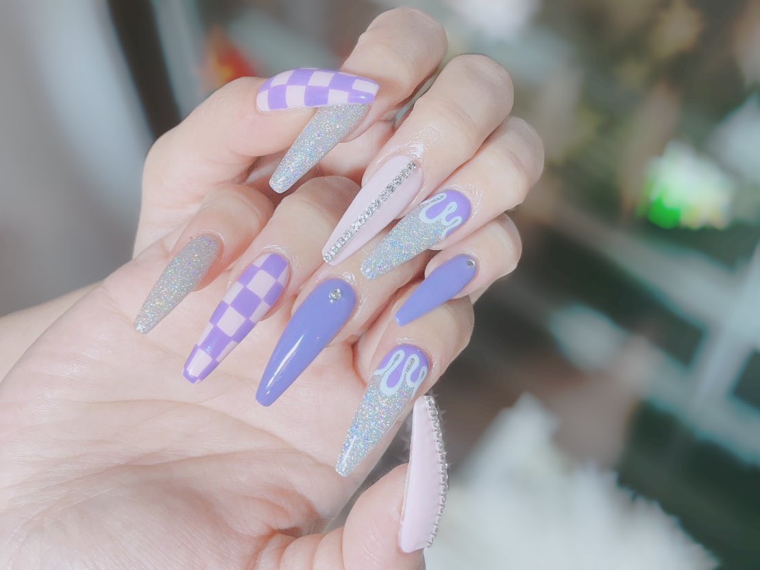 yaookstudio's tweet photo. アメ村ネイルサロン　Yaook Nail
四ツ橋駅から徒歩5分
ご予約LINE 【@176vefok】
——————————————————
#大阪ネイルサロン #アメ村ネイルサロン #nail #nailart #itanail https://t.co/wiYfFR2nHb