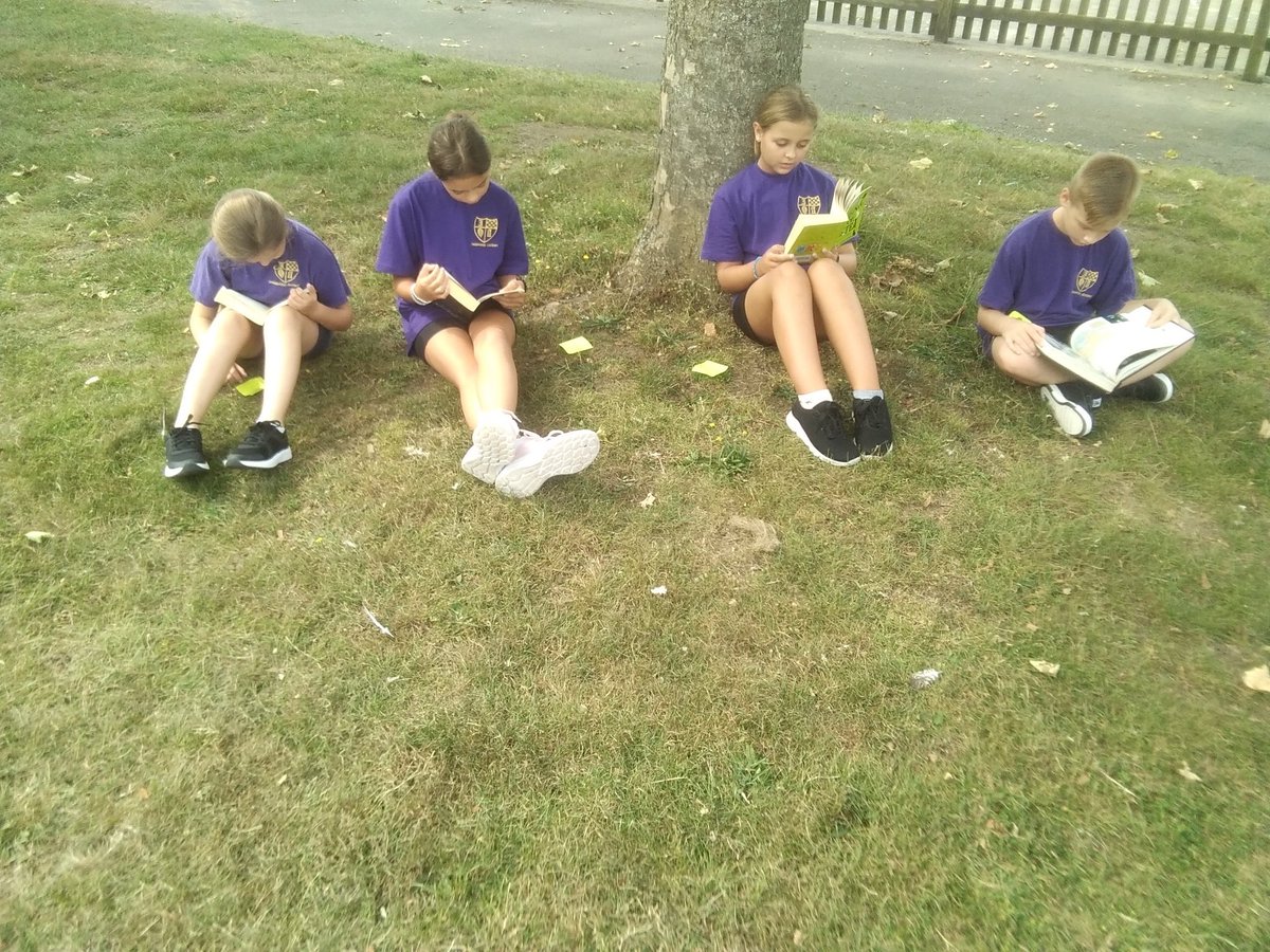 ivingswood's tweet image. Year 5 spent some time reading outdoors last week, enjoying the lovely weather. #Readinginnature