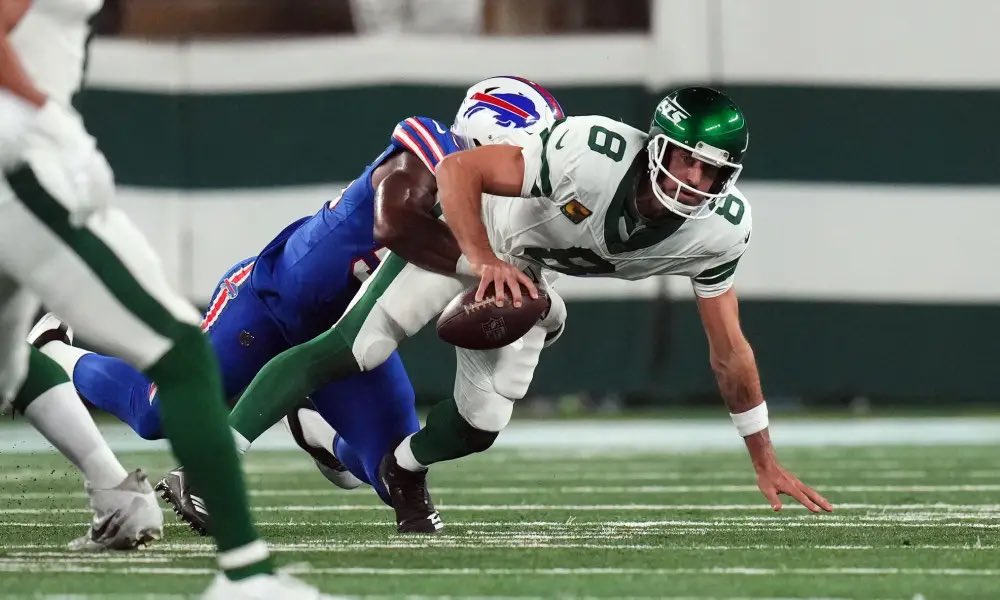 jasrifootball's tweet image. 𝗧𝗥𝗘𝗡𝗗𝗜𝗡𝗚: #Jets WR Randall Cobb suggests that the #NFL cares more about money than the safety of their players when asked about the turf at MetLife stadium, via @DMRussini 

“We wanted the NFL to protect the players with grass fields, but the NFL is more worried about…