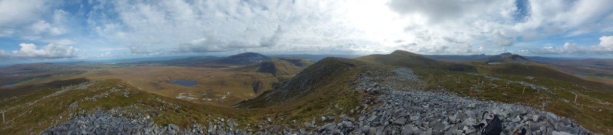 toye_liam's tweet photo. Obair inniú, lá ar doigh! #hillsofdonegal #work https://t.co/5RKhKQyPC1