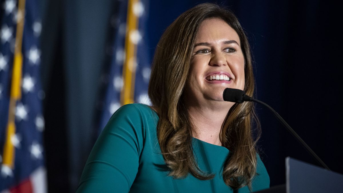 AmericaReal3's tweet photo. 🚨🚨🚨 BREAKING  🚨🚨🚨

Arkansas Gov. Sarah H Sanders just announced 

Arkansas will ban COVID vax mandates for public employees and will publish ALL potential risks related to the vax!

Finally someone with some BACKBONE.