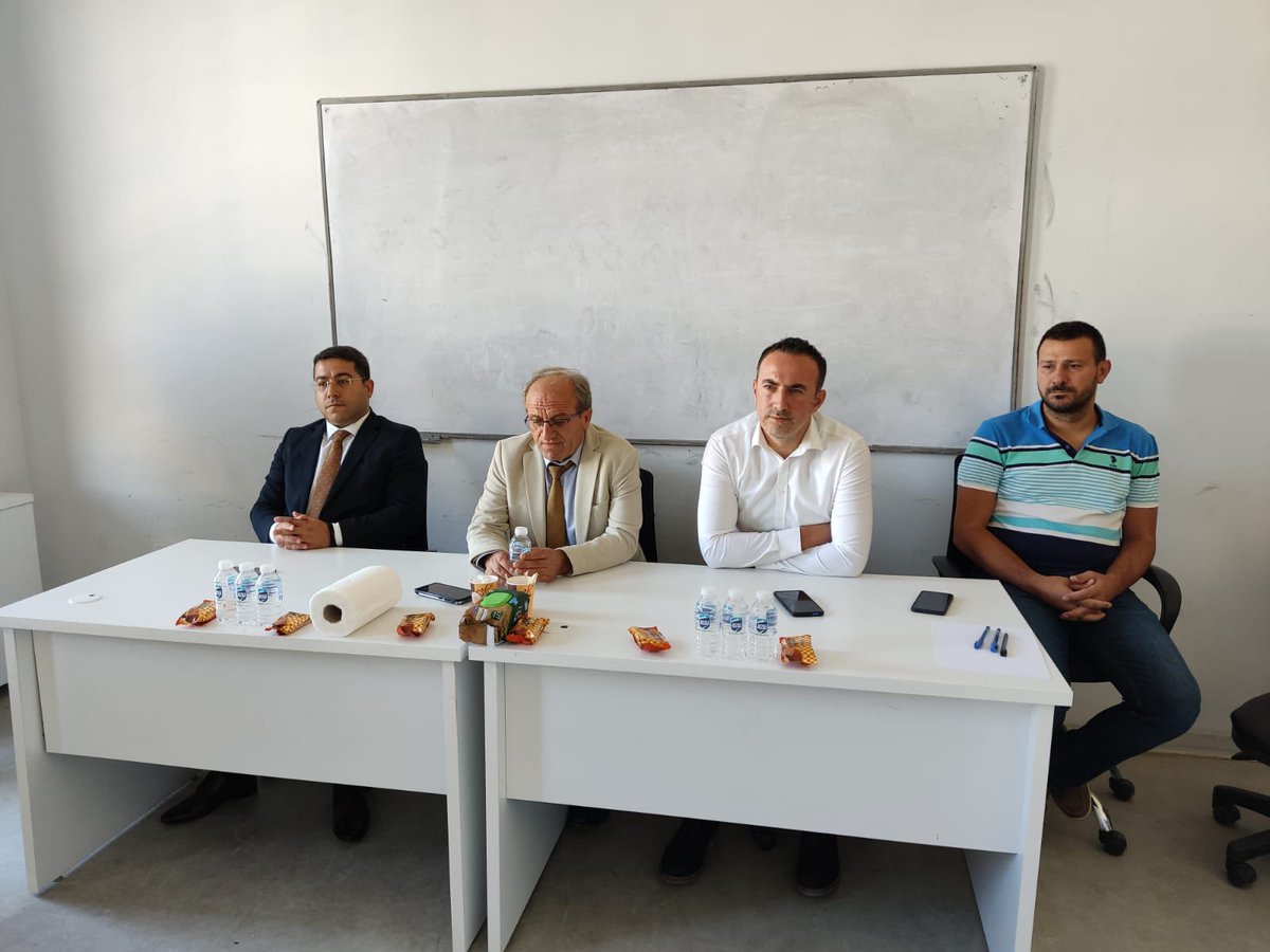 kuluilcemem's tweet photo. Kulu İlçe Millî Eğitim Müdürlüğü ve İlçe Gençlik Spor Müdürlüğü tarafından okul sporları, Cumhuriyetimizin 100. Yılı Kutlamaları ve spor faaliyetleri toplantısı yapıldı. @omerfarukcnplt @KaymakamlKulu @gokhanmurat1 @konyamem @CaglayanMehmett @BarTtnc12 @TurgayTarla @GSB_KuluGM https://t.co/SB2DXIeJfS