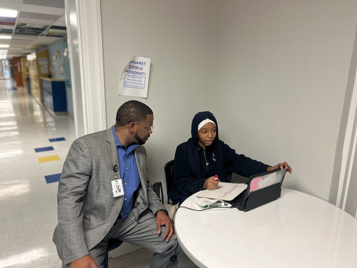 𝑫𝒓. 𝑴𝒂𝒓𝒊𝒂𝒉 𝑨. 𝑾𝒂𝒍𝒌𝒆𝒓 tweet media