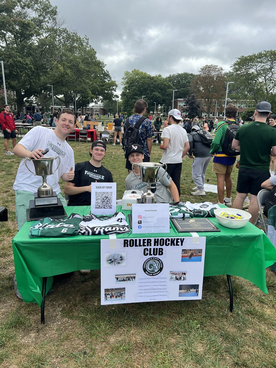 Stop by our booth at the FSC involvement fair this afternoon!

#farmingdalestatecollege
#fsc
#involvementfair 
#clubfair
#college