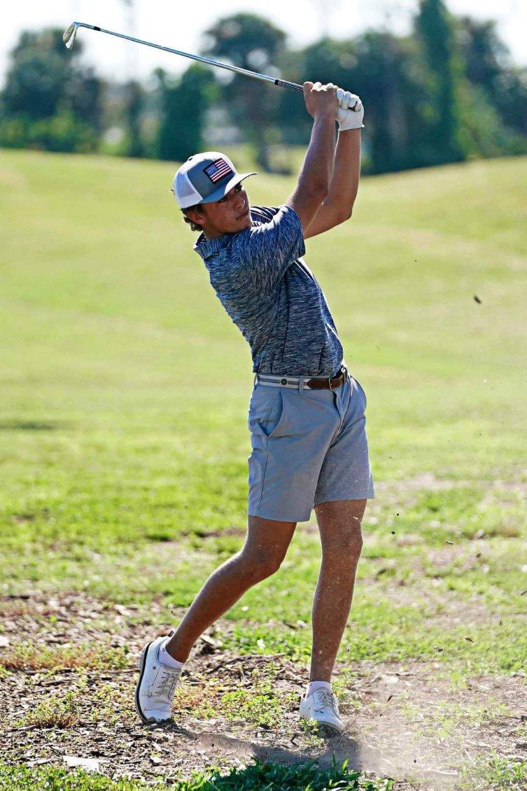 MiccioTorey's tweet photo. didn’t play too bad today took a tie for medalist at +2 (38) I was one under but i put a ball in the water on a par 3, but it was a good day against charlotte and I got some good pictures https://t.co/iAMMdy12yG