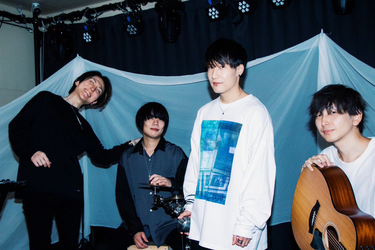 CoolRunnings_SS's tweet photo. 本日9/13の誕生日で、
クルラン鈴木Lv.40になりました。
想像とは全く違う未来だけど、だからこそ人生は面白いだなんて強がり、生きて生き抜くぜ。
今も変わらず君の存在が俺の誇りで宝物だし、家族と君らの幸せだけは心から願うよ。これからも。
出逢ってくれてありがとよー。
いつか必ずまた会おう。 https://t.co/lD9uZxIVHY