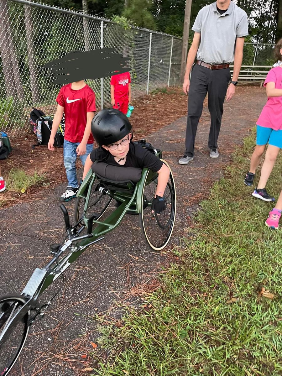 CrescentElement's tweet photo. We had 72 kids come out this morning to our first day of Running Club! The kids had an amazing time! Special shout out to Mykah Beard for running the most laps today with a total of 16! (9 laps = 1 mile). We can’t wait to keep seeing everyone on Tuesdays! https://t.co/iOGUwT2YhW