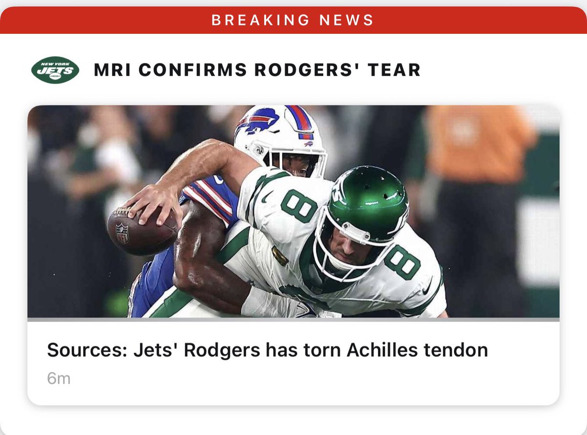 ApexCustomz's tweet image. MRI confirms NY Jets Star Quarterback had a torn Achilles tendon. Will the Jets try and sign the goat. #tombrady
