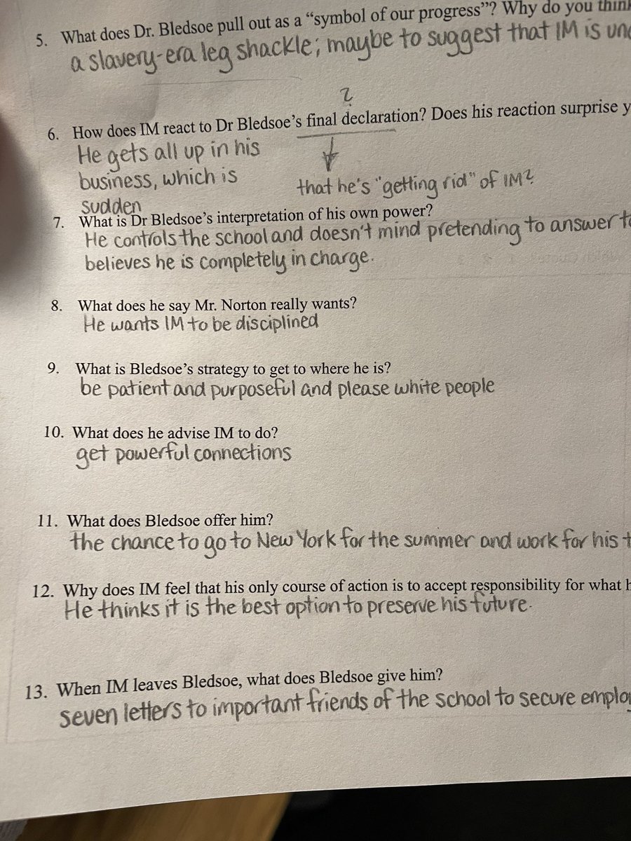 kvilleg_KPHS's tweet photo. AP Lit Students choose a side, responding to Invisible Man, Ch 6

Icon Side: “space to explore my ideas in more depth” “allows for broader discussion of topic”

Question side: “English please, not hieroglyphics” “I don’t want to think too hard right now” 🧐
#wearekpark https://t.co/XsQz9zqNde