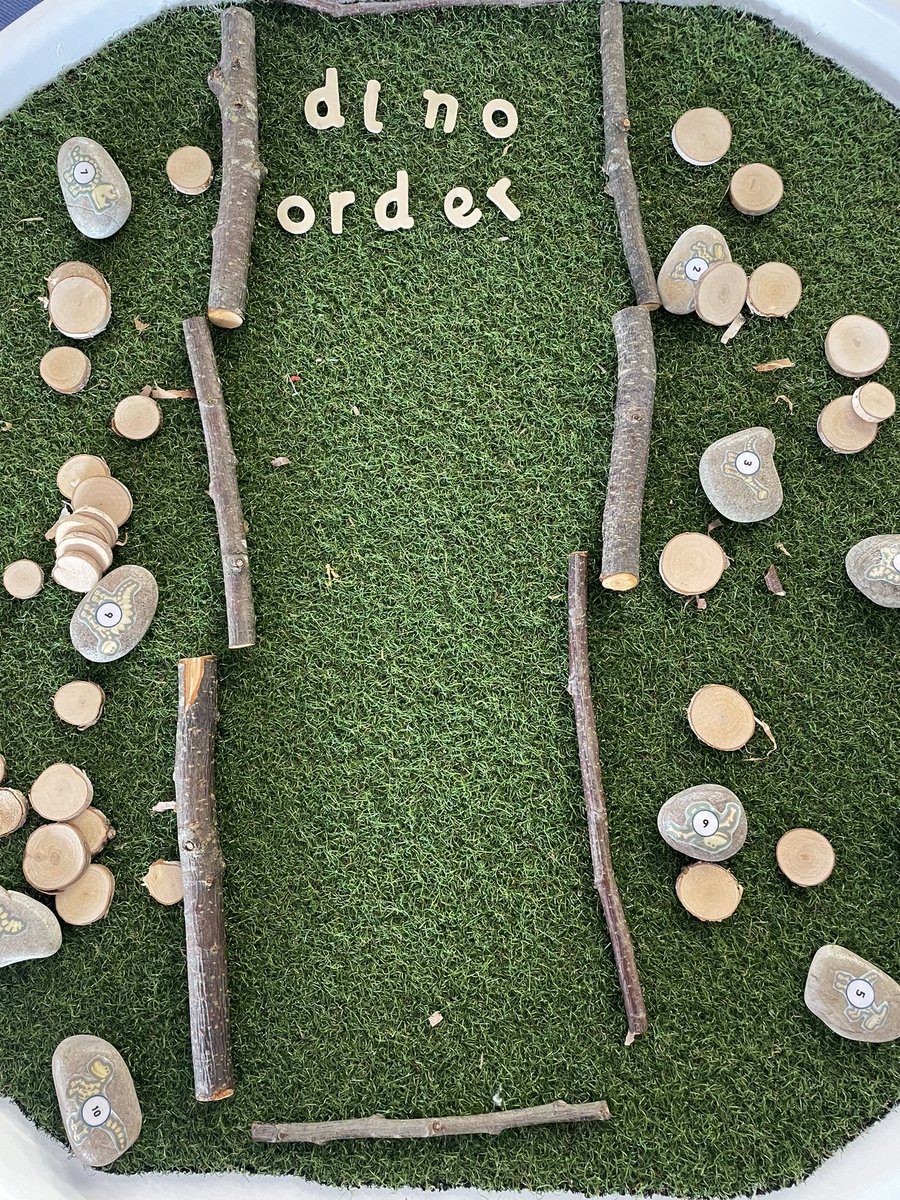 MrsGelston's tweet photo. Dino Order Fun 🦕#numbersense #number #eyfs #p1a #cps #mathsisfun #mathstufftray #play #eyfsmaths #earlyyears #learningthroughplay #playistheway #match #numeracy #tufftray #tufftrayactivities #earlymaths 
#placevalue #counting #dinoplay #modpodge #fun #lovemodpodge https://t.co/3nMsM5qPDm