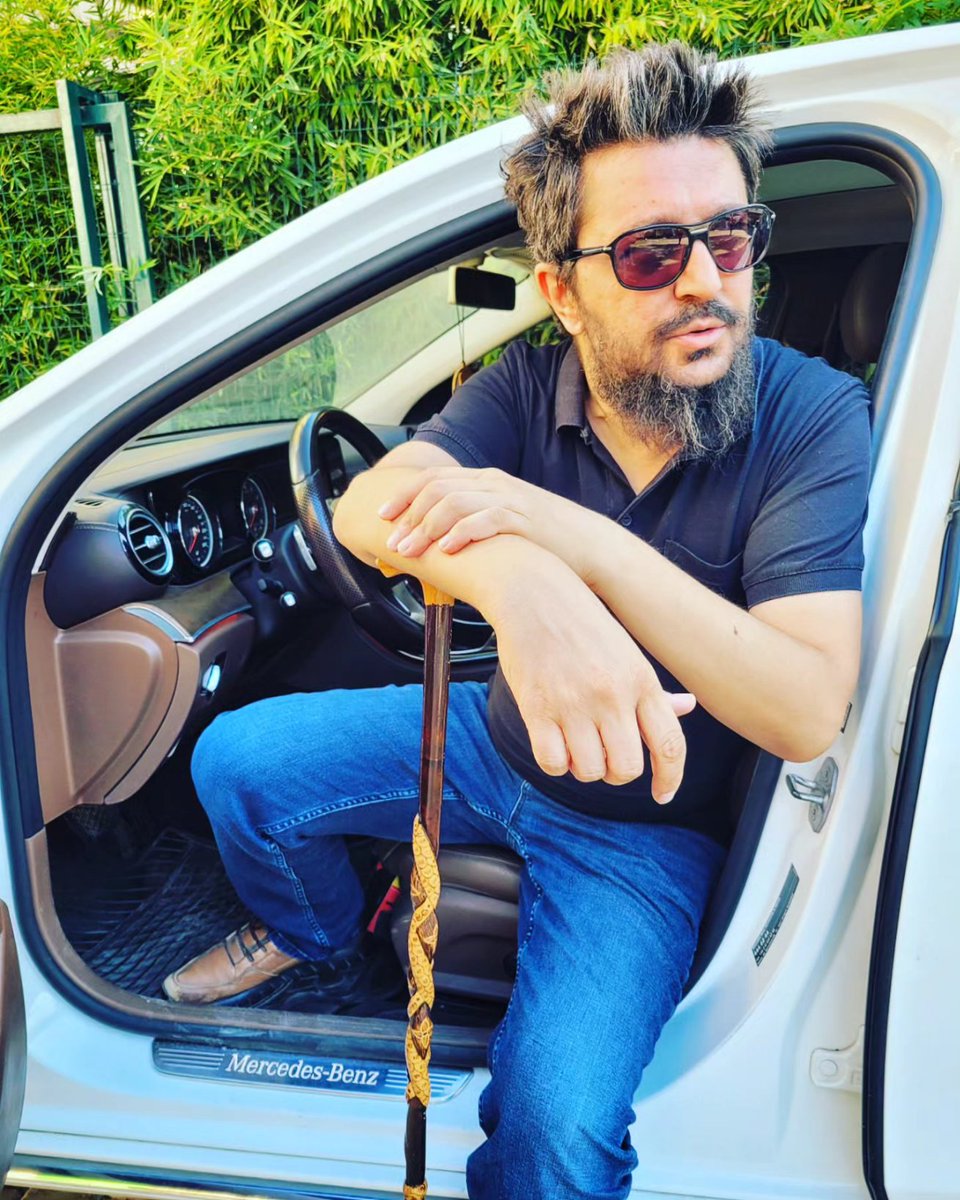 armutaabi's tweet photo. Alırım bir "Hayırlı olsun".
#MercedesBenz #e180 https://t.co/63jvmMxGDB