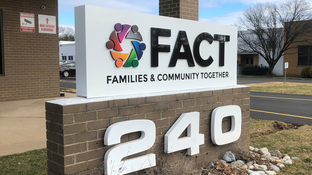 signaramaEDM's tweet image. Are you in need of making your monument sign stand out? Reach out to us for a formal quote on acrylic dimensional letters! #dimensionalletters #exteriorsignage #branding #advertising #yegsignshop