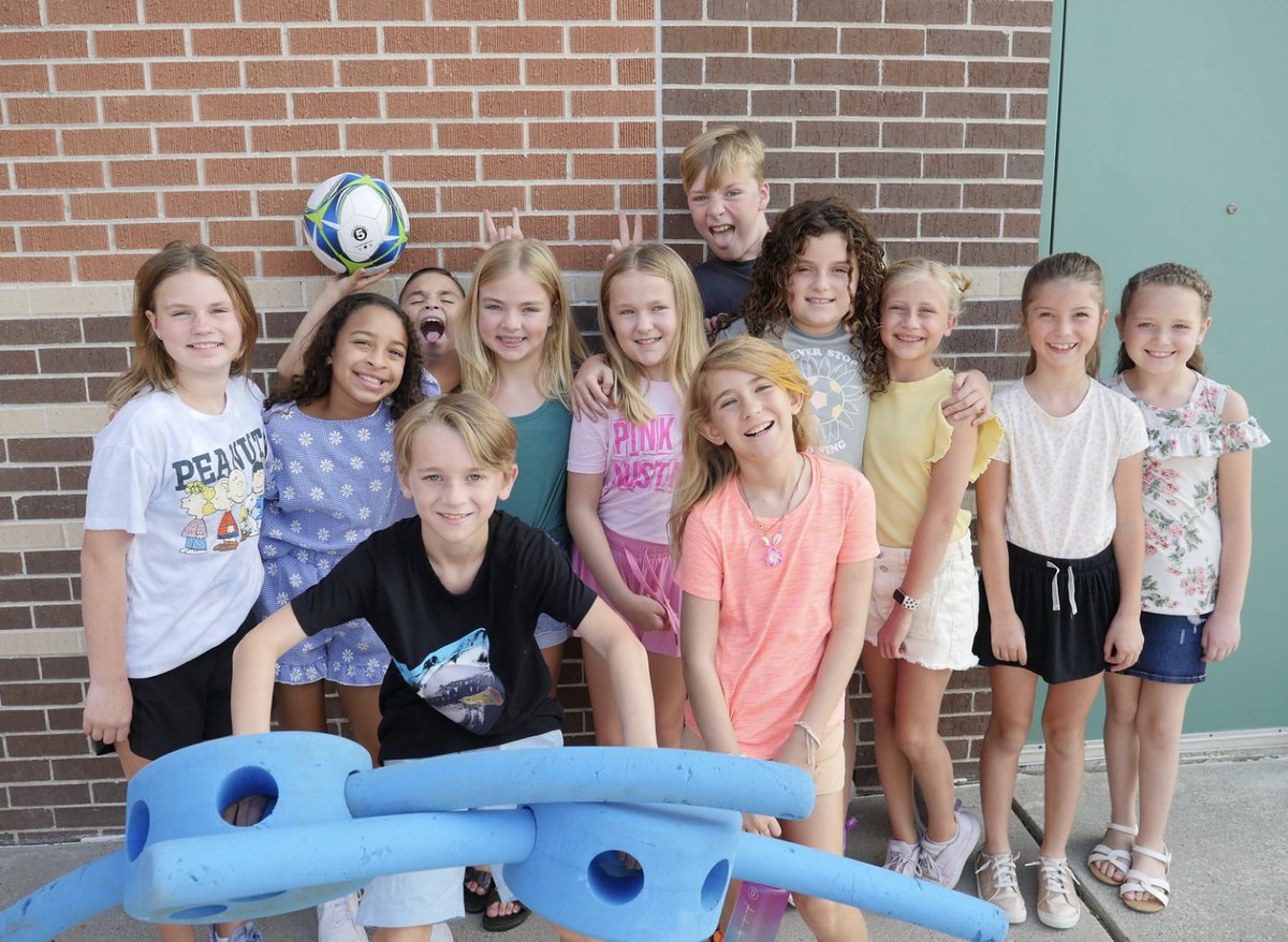 friendswoodisd's tweet image. Learning is a blast at Bales Intermediate! Bales students enthusiastically tackle math, get creative with video projects, and enjoy outdoor playtime. Keep up the fantastic work, young scholars! 🌟 #BecauseKids ow.ly/nUrG50PKGVv