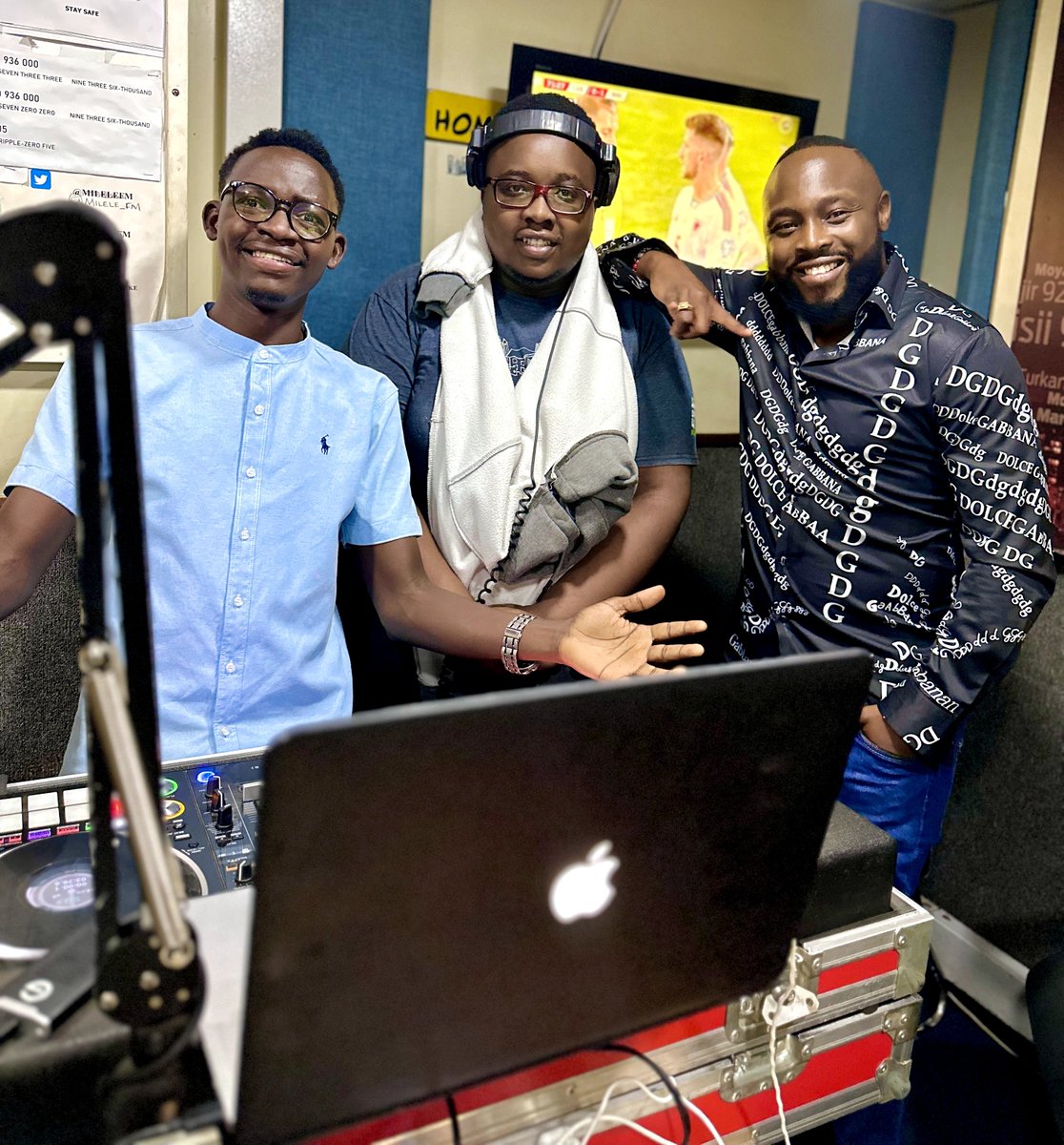 Show ni mileledrive na <a href="/chris001Ke/">Chris Da Bass</a> na <a href="/McaTricky/">Mca Tricky</a> .
<a href="/bigsam_kenya/">Biggest Boss</a> yuko on the decks 🔥 👌 

Unapata burudani ukiwa wapi?
#ChrisNaTrickyMilele