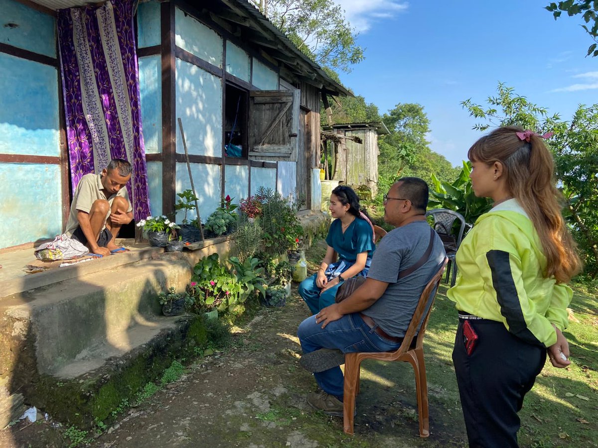 NISHTHA (@nishtha_cphc) on Twitter photo Emotional support is a vital part of the TB journey. β
See a glimpse below as CHO from HWC Turuk, #Sikkim steps into the community to conduct health talks and counseling sessions for TB patients and their families.
<a href="/SikkimAb/">AB- HWC Sikkim</a> <a href="/usaid_india/">USAID India</a> <a href="/vishalchauhan_1/">Vishal Chauhan</a> <a href="/harshmangla/">Harsh Mangla IAS</a> <a href="/TbDivision/">Central TB Division | #TBMuktBharat</a> Emotional support is a vital part of the TB journey. β
See a glimpse below as CHO from HWC Turuk, #Sikkim steps into the community to conduct health talks and counseling sessions for TB patients and their families.
<a href="/SikkimAb/">AB- HWC Sikkim</a> <a href="/usaid_india/">USAID India</a> <a href="/vishalchauhan_1/">Vishal Chauhan</a> <a href="/harshmangla/">Harsh Mangla IAS</a> <a href="/TbDivision/">Central TB Division | #TBMuktBharat</a>