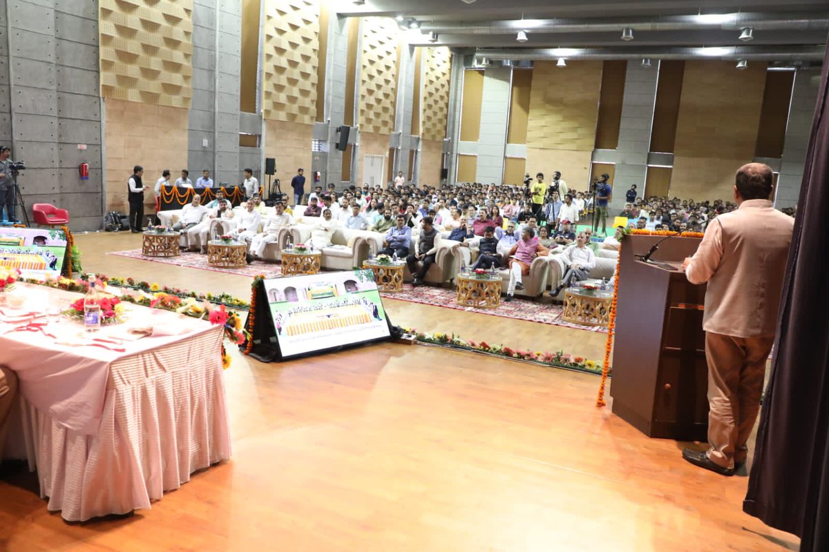 dpradhanbjp's tweet photo. Some more pictures from the Amrit Kaal Vimarsh on Viksit Bharat@2047 dialogue at @UPESDehradun. https://t.co/G345S6Jc8G