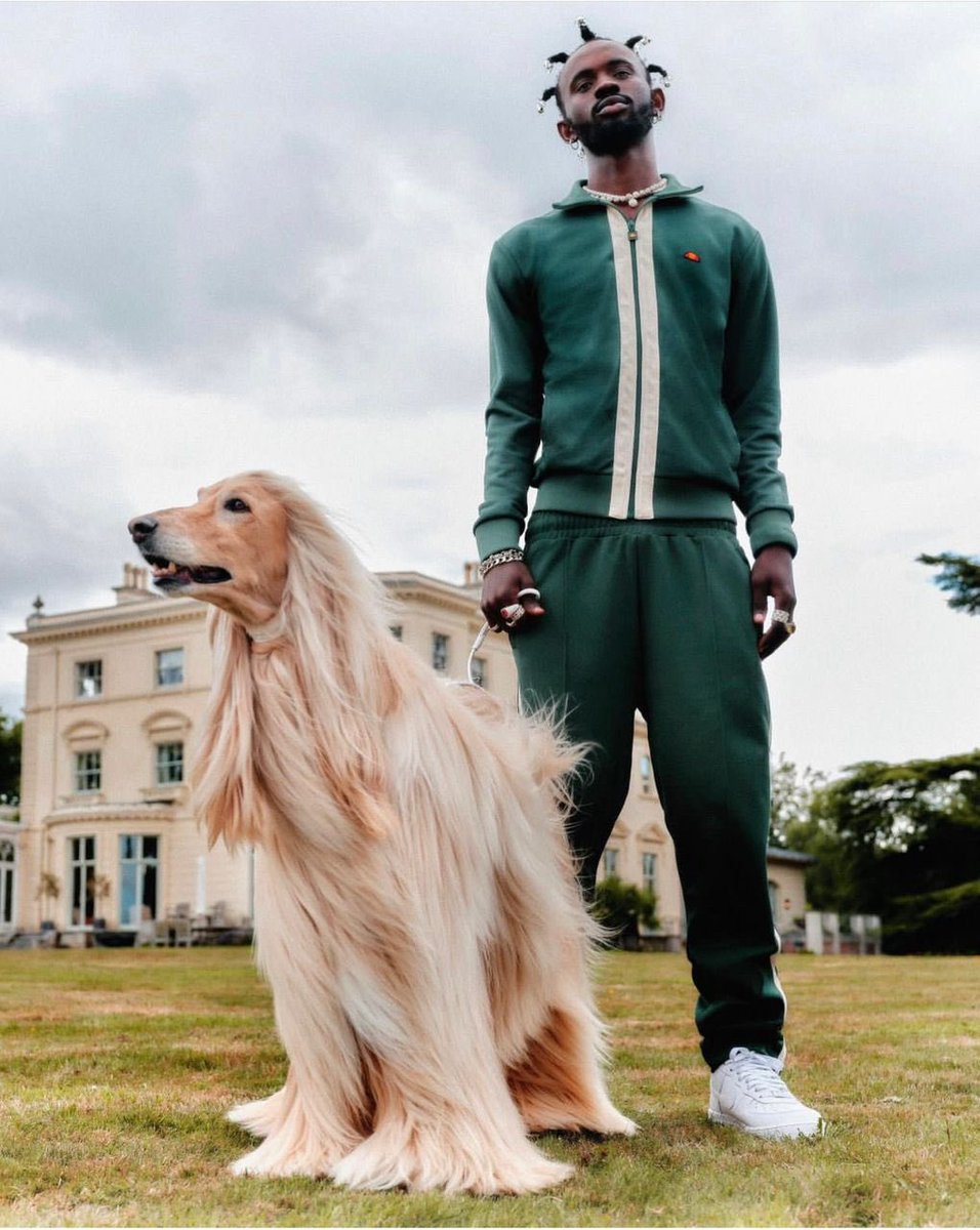OleleSalvador's tweet photo. 🚨ICYMI🇬🇭🎶: Globally recognized Ghanaian highlife/hiplife artiste, @blacksherif_ partners with Italian Sport Apparel company, ELLESSE(@iloveellesse) for their Santoria 2023 Men’s collection. 

🦅🇬🇭 https://t.co/JmAU2Php6w