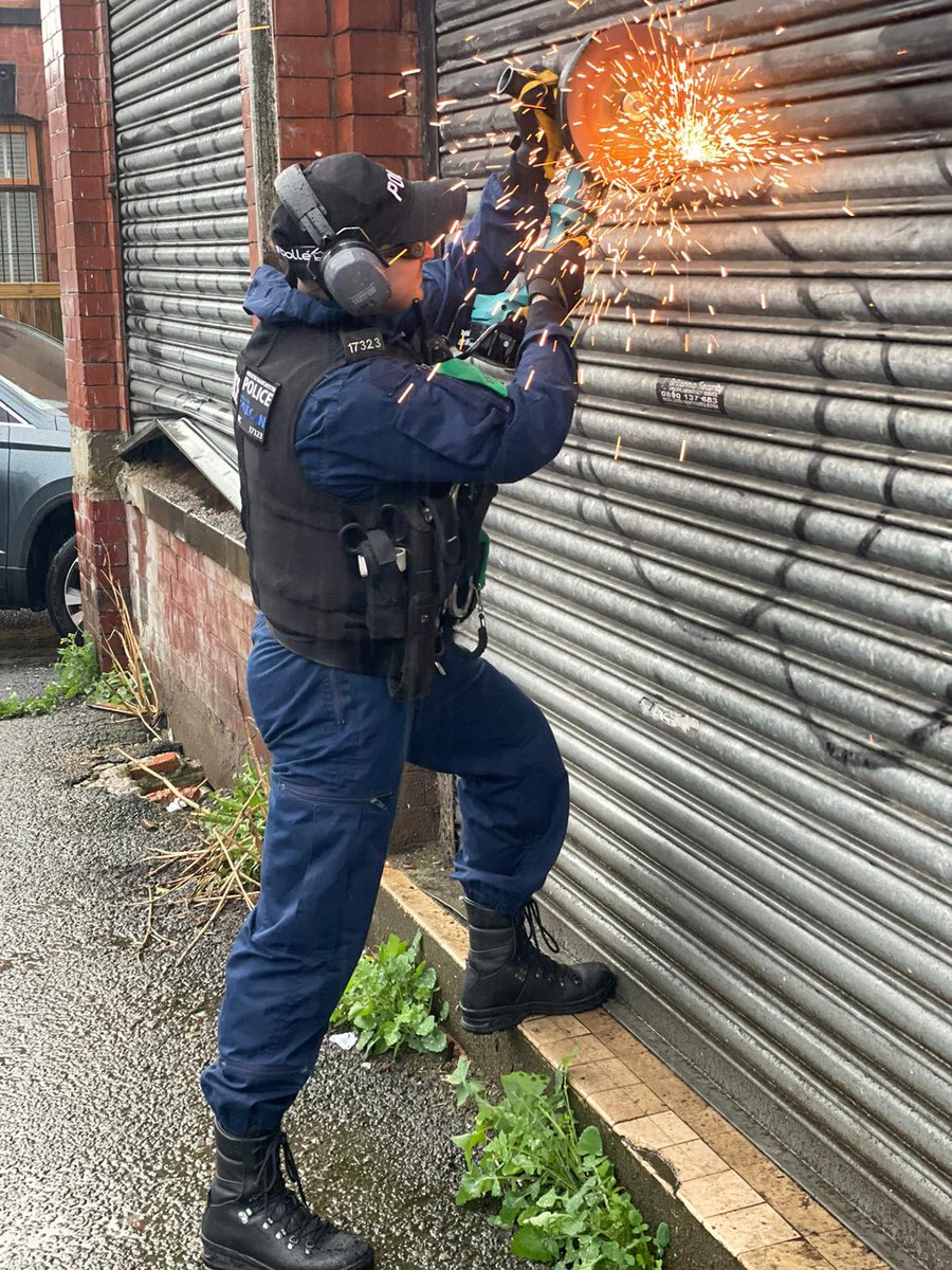 #ARRESTS |  This morning (Tuesday 12 September 2023), officers have seized over 400 mature cannabis plants and two men aged 24 and 25 have been arrested on suspicion of cultivation of cannabis and remain in custody for questioning.

More: orlo.uk/9L95l