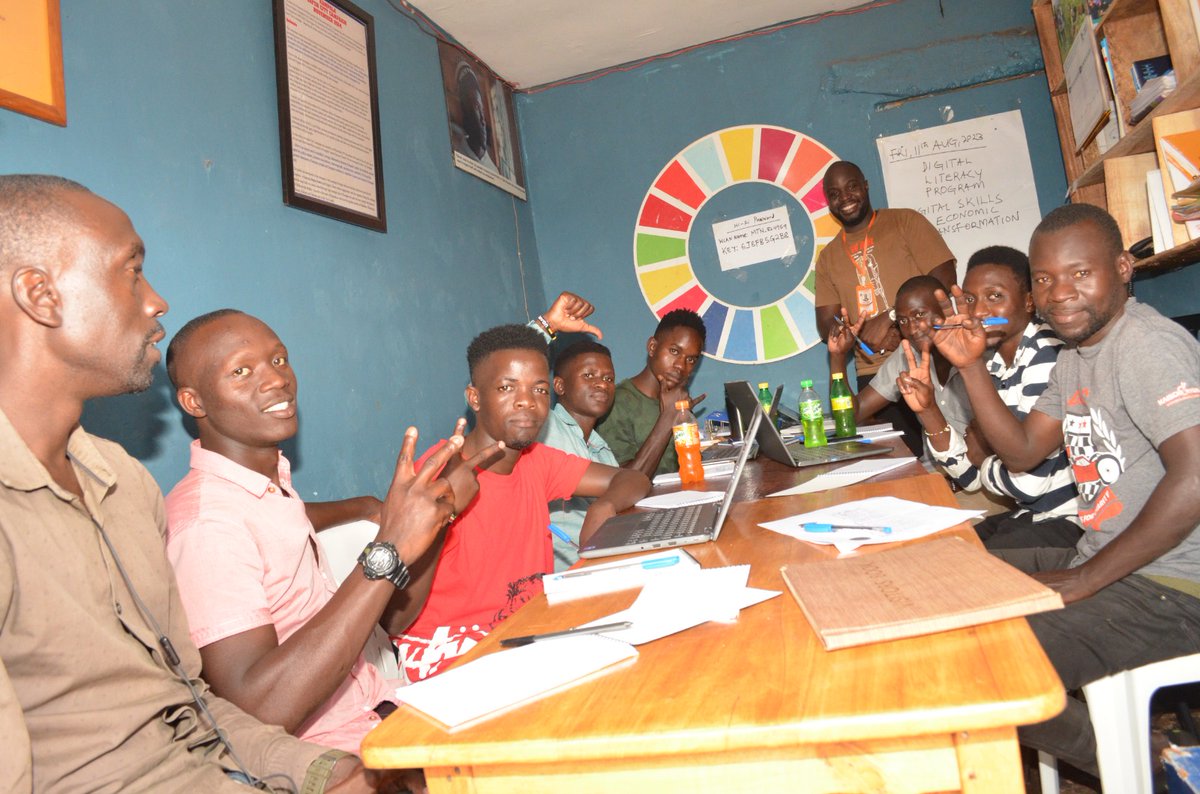we just concluded 6weeks training in Digital skills to the youths and other leaders in slum areas of kampala .Thank you so much our partners @OutcastActivistforum for chosing to work with us 
@OAF #InclusiveDevelopment #leavingNoOneBehind #LocalizingSDGs @katofesto @konsorecheal