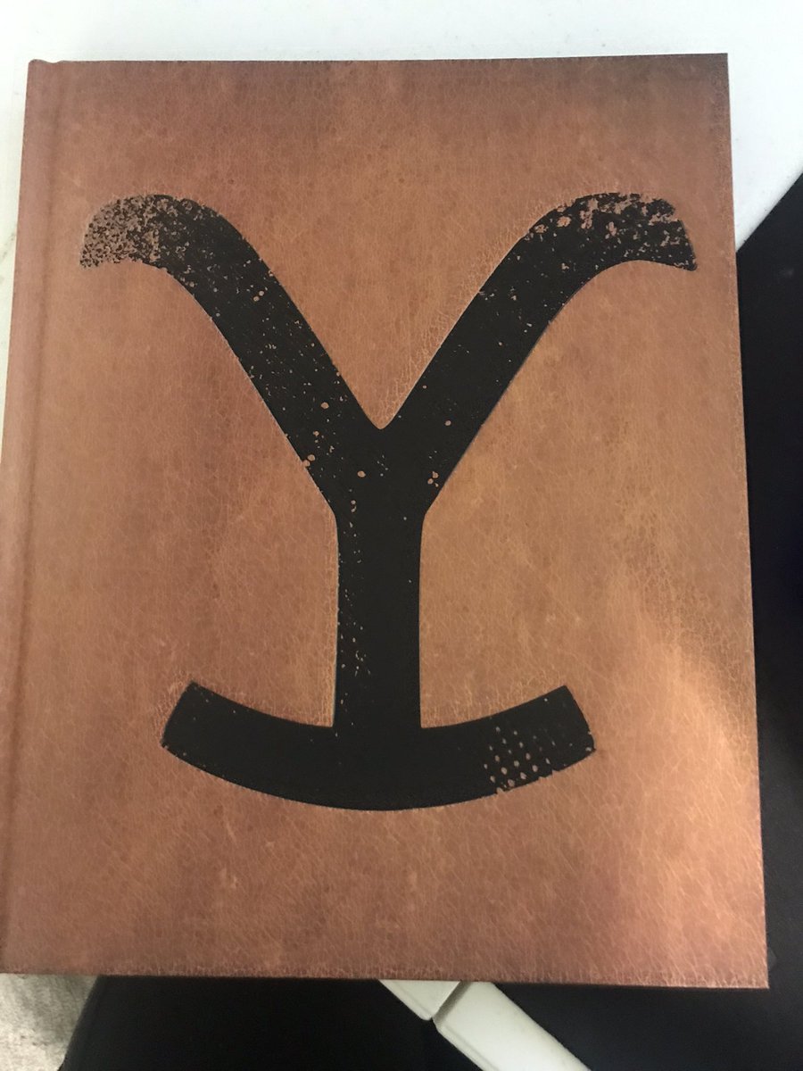 Coffee_Chat_Bun's tweet image. Just got here! Can’t wait to try some of the recipes. 😁. #yellowstone #yellowstonecookbook #cookbook