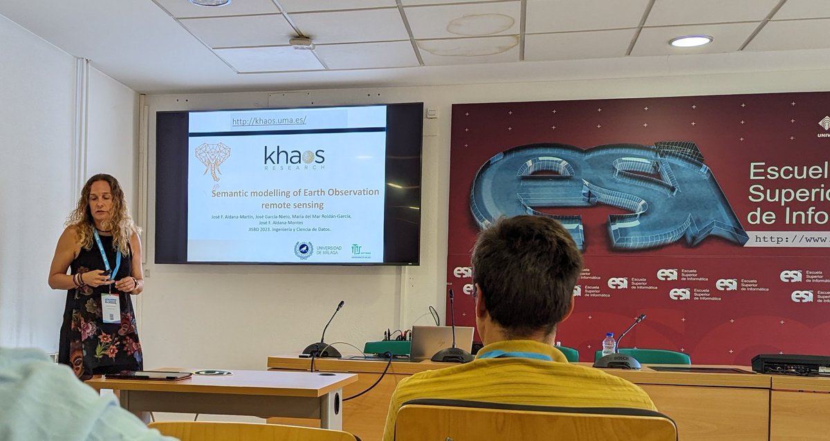 ismaelndes's tweet photo. @mmar39 presentando resultados de Green Senti-IA en las @JornadaSistedes

@khaosresearch @itis_uma @InfoUMA https://t.co/lAFjr8R8pS