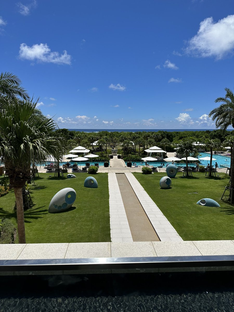 ryu_nagata's tweet photo. こないだ行ったANAインターコンチ石垣リゾート凄くよかったです🏝️ヤドカリ🐚大量だし、魚🐟も普通に浅瀬で泳いでるし、ナイトプール🏊もあり、子連れにもおすすめ。

https://t.co/zlbsGoDkVp https://t.co/TwiPbEV1Ur