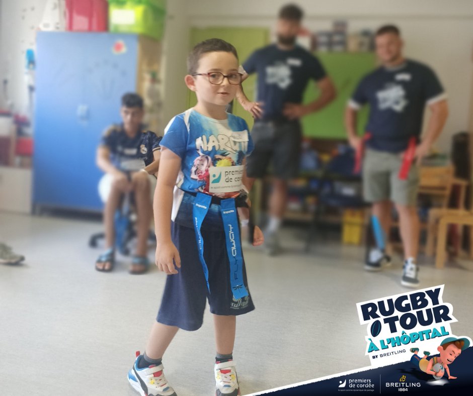 Aujourd'hui, le #RugbyTourHopital by <a href="/Breitling/">Breitling</a> s'arrêtait au <a href="/CHU_Grenoble/">CHU Grenoble Alpes</a> pour une 1️⃣4️⃣e étape ! 

Les enfants et adolescents hospitalisés ont pu découvrir la pratique du #rugby pour la première fois aux côtés de <a href="/mathis_sarrag2/">sarragallet mathis</a> et Thomas <a href="/lainault/">‏ح م</a> 🏉💙