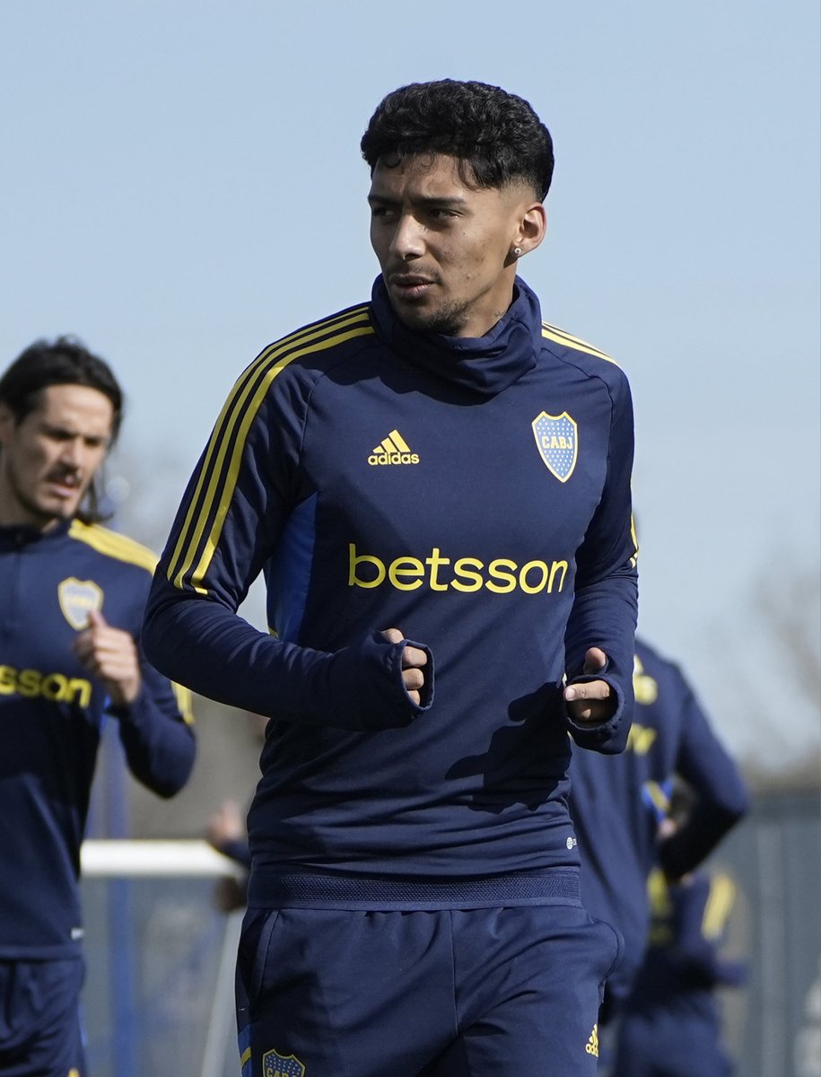 Cristian Medina durante un entrenamiento de Boca.