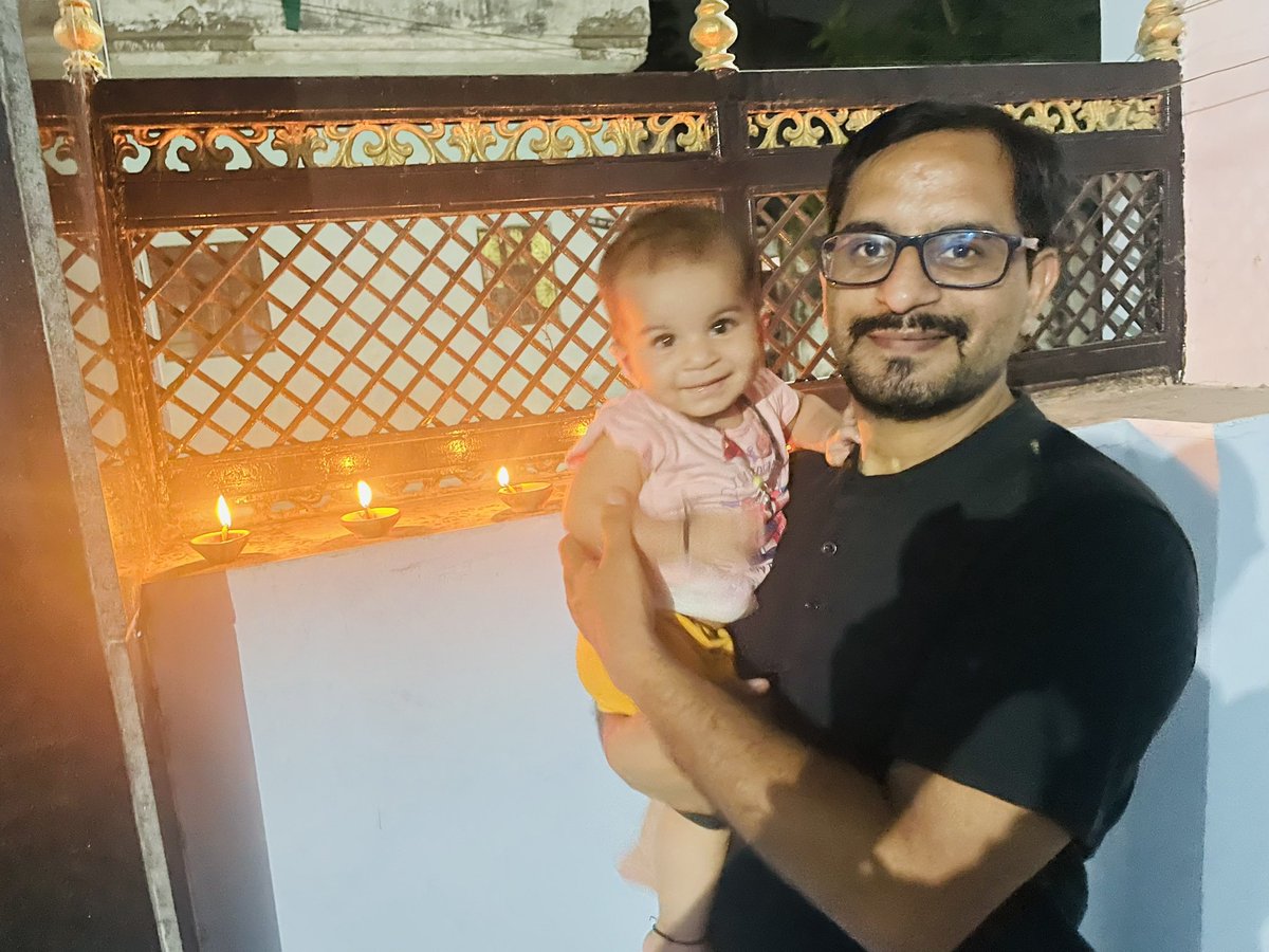 कर्नल बाबा की जयन्ती दीपक प्रज्ज्वलित कर मनायी💐💐