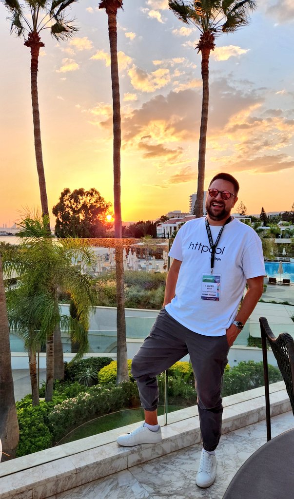 ekozlov's tweet photo. Добрый вечерок сегодня на #WNconf https://t.co/ExxONsbIRD
