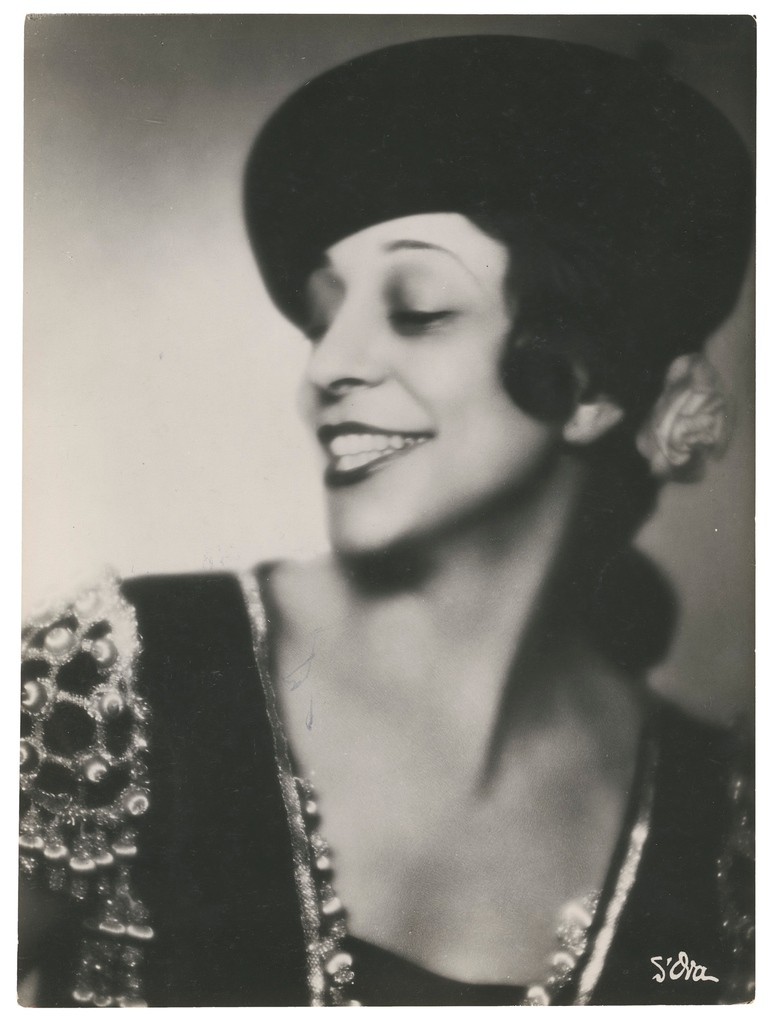 Photograph tweet media