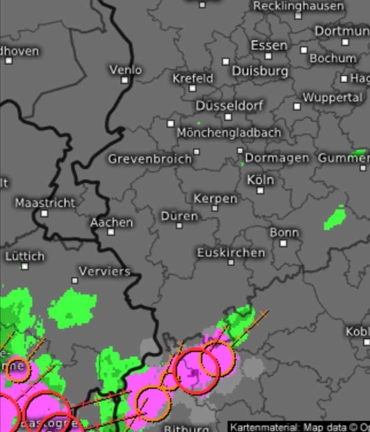 Emil_Blume's tweet image. ⚠️ #Starkregen Unwetterwarnung für #NRW

Das aktuelle #Stormtracking.