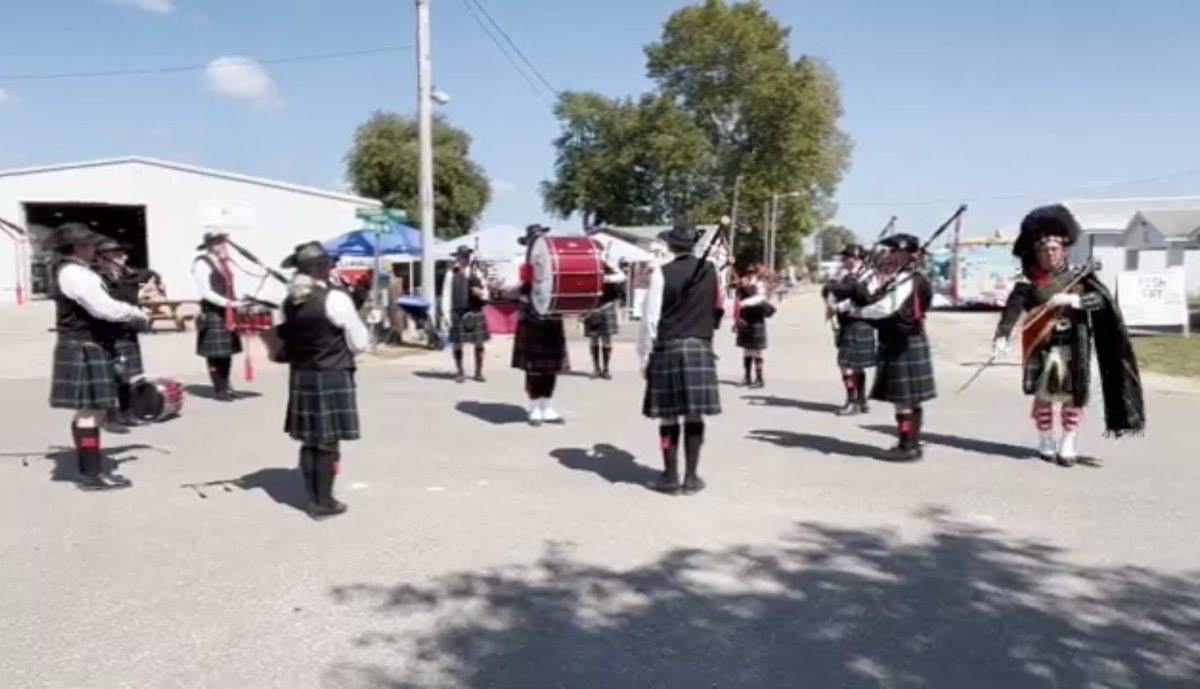 Oliver_Klozov's tweet photo. Keith Krafts - We had a fantastic time at the Columbus Scottish Festival this weekend. Thank to everyone that came out to support it! #keithkrafts #clankeith #kilts #bagpipes #macrame #firsttimevendor 🏴 https://t.co/mRMI5eOkdm