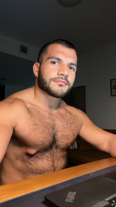 Work work work https://t.co/aqirU35o8L