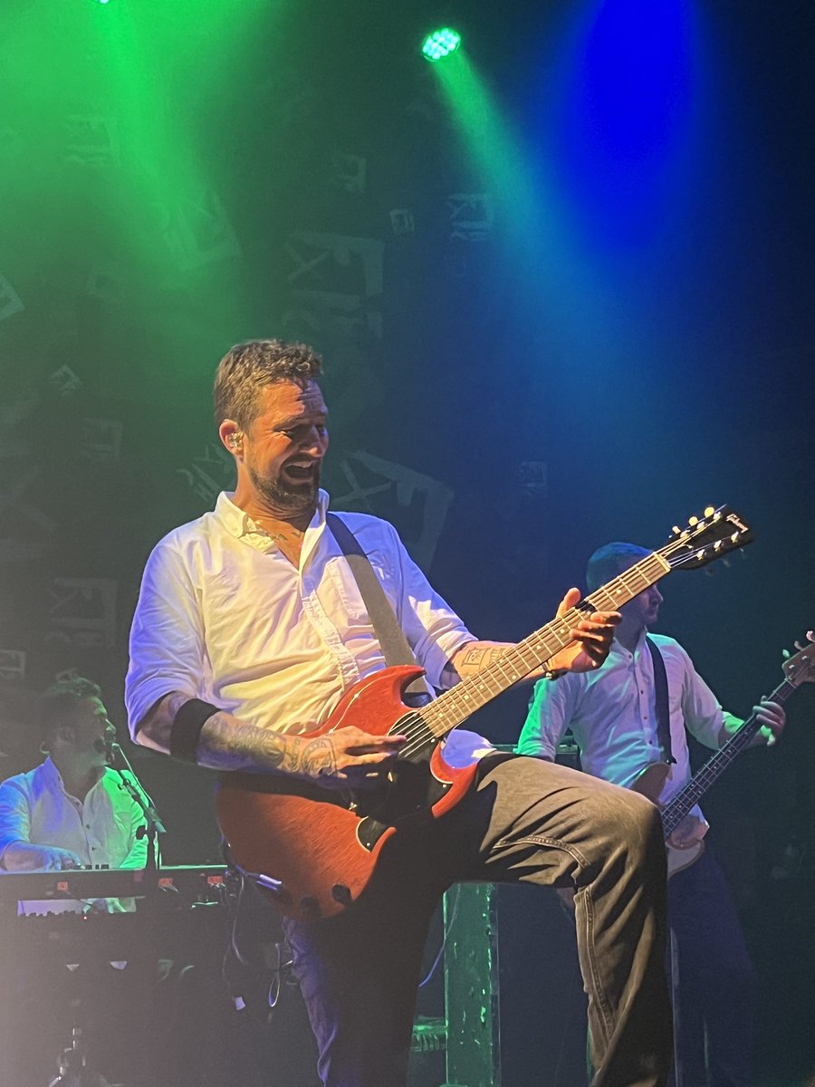 goody4you's tweet image. NEVER DISAPPOINTED WITH THIS BAND!! Show 2810 @frankturner @SleepingSouls @the_blue_note 
#frankturner #FTHC