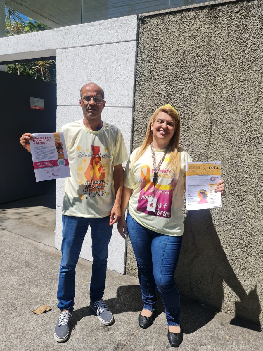 spbancarios's tweet photo. Alô Cidade de Deus, estamos por aqui unidos em prol da campanha Setembro Amarelo💬🤐 O silêncio em torno do assédio no trabalho perpetua a cultura do medo. Lideranças devem inspirar, não intimidar. #AVidaAcimaDoLucro https://t.co/jITM4QWhaD