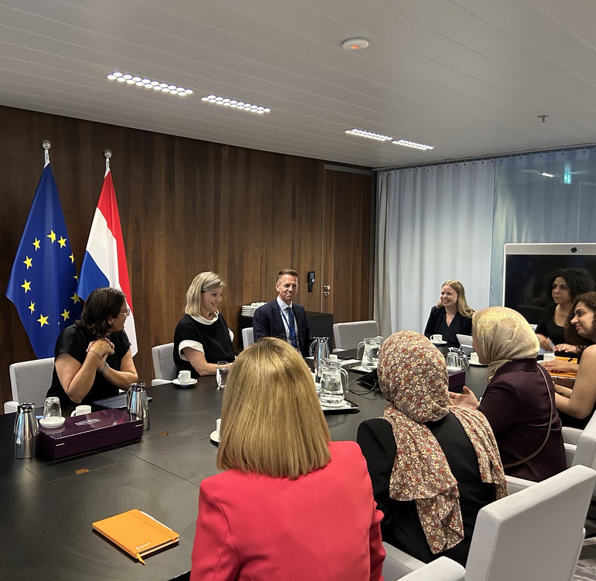 Women around the world still face many challenges. Today, I had an inspiring conversation with a group of remarkable female leaders from the #MENA region. They are taking part in the <a href="/DutchMFA/">Dutch Ministry of Foreign Affairs 🇳🇱</a> Women Leadership Programme. We remain committed to empowering women everywhere.