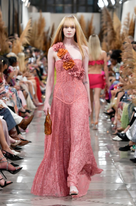 RevistaAlaModa's tweet photo. Propuesta de PATBO SPRING 2024 por Patricia Bonaldi, titulada, "TROPICÁLIA".
#RevistaAlaModa #BodasALAModa #Tropicalia #NYFW #PatriciaBonaldi https://t.co/ApDKYkdMUc