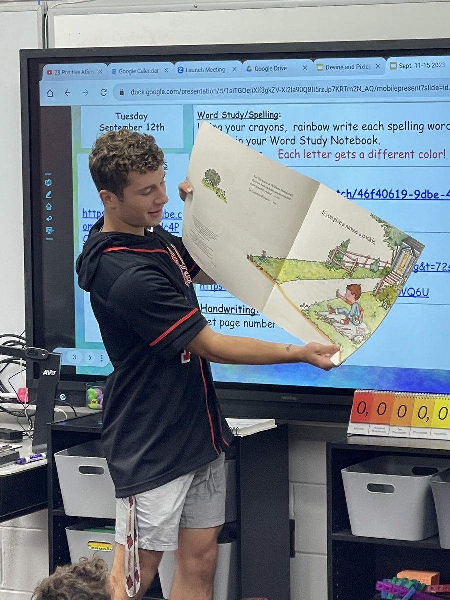 Northside Baseball traveled to Orr Elementary today to read to the students for National Read a Book Day! Thank you Orr Elementary for inviting us back and allowing us this opportunity to show the importance of reading. See you next year!