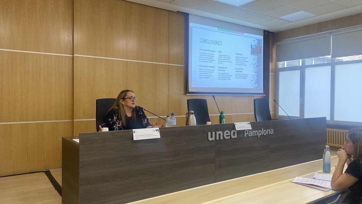 unedpamplona's tweet image. Cursos de Verano 🌞(II) 

🔛 “Análisis geográfico y mapas del delito: criminología y ciencia”. 

👉 Criminalidad en los &quot;no lugares&quot;: los ciberescenarios del crimen

🗣️Nahikari Sánchez Herrero.  Profesora Doctora de Psicología y Criminología @UNED

#SomosUNED #Somos2030