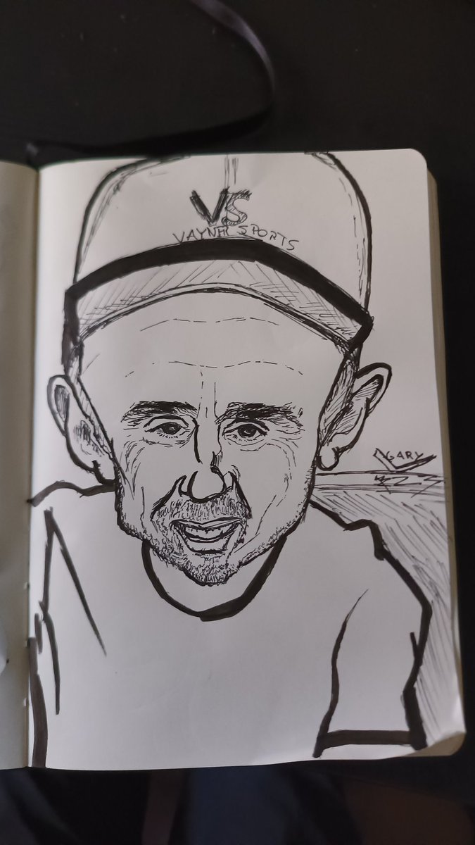caricaturabymf's tweet photo. Fiz o @garyvee enquanto arriscava novos materiais para desenhar! No iPad รฉ mais fรกcil ๐
#caricature #caricatura #garyveeart #customdraw #cartoonart #cartoonsart #garyveenft #drawnft https://t.co/NzYzqw9pxS