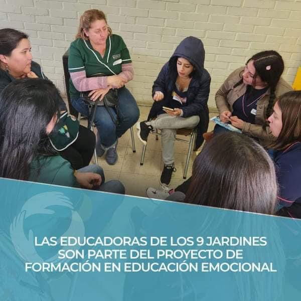 Con gran asistencia y participación, las educadoras de los 9 jardines que son parte del proyecto de formación en educación emocional, iniciaron este segundo semestre para entrar a la etapa de planificación y aplicación en el aula #participacion #educadoras #proyecto #cerronavia