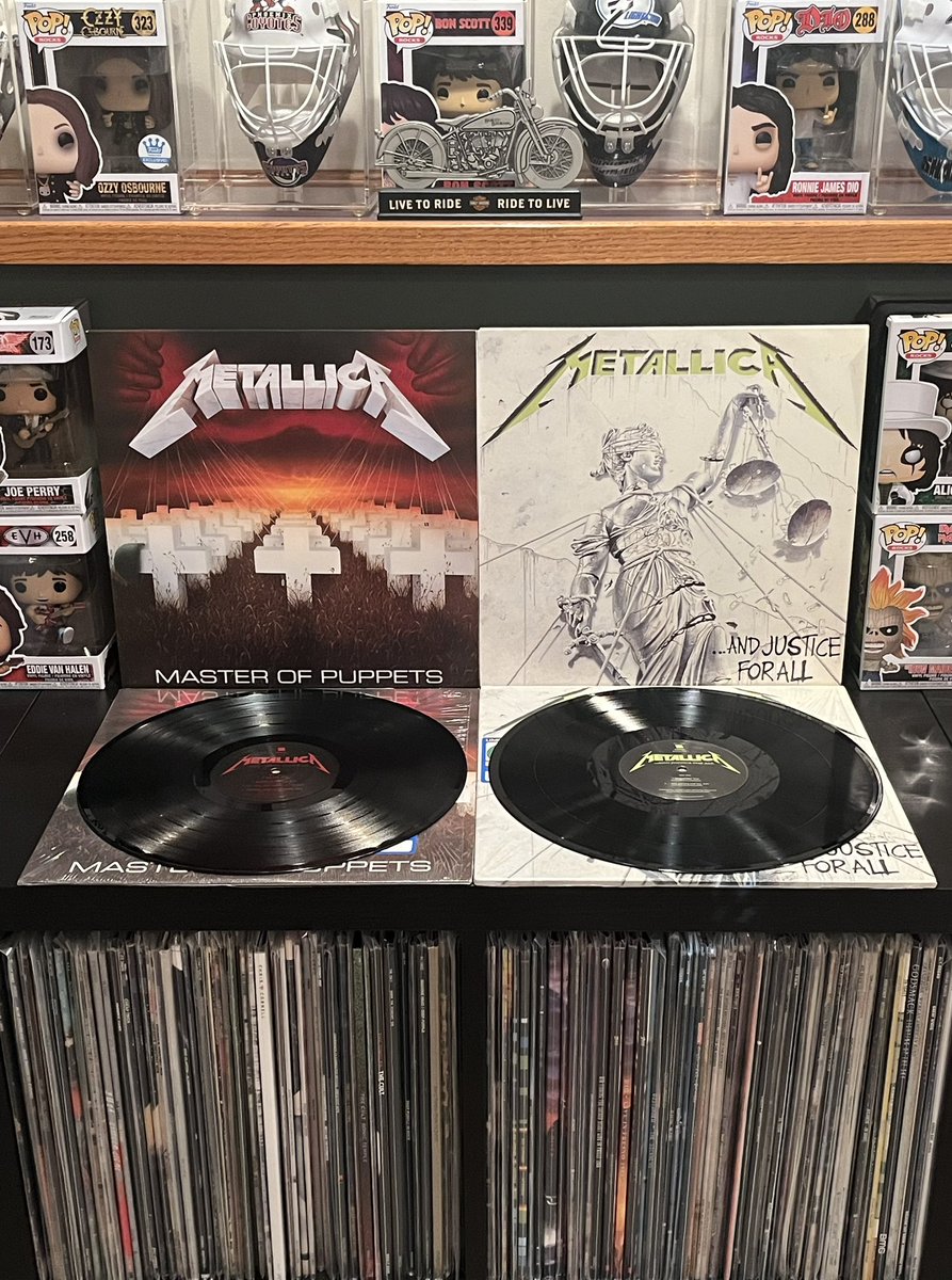 Czar321's tweet image. Two For Tuesday 🤘🏻
#MasterOfPuppets
#AndJusticeForAll