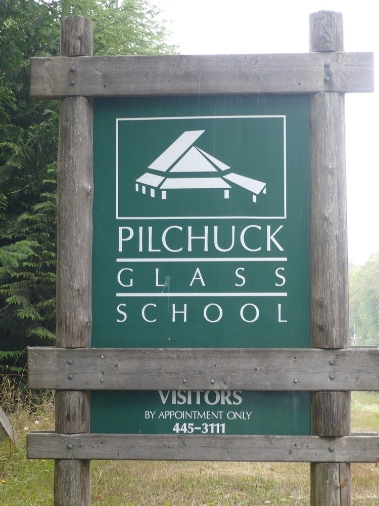 Pilchuck announces the departure of executive director Christopher Taylor after five years at helm. urbanglass.org/glass/detail/p…