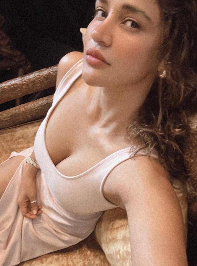 F51psNhaMAAbyfH?format=jpg&name=900x900