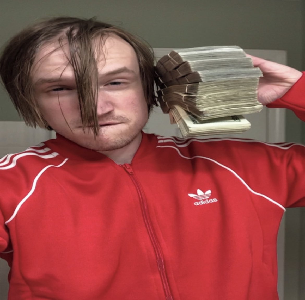 maddie🦈 tweet media